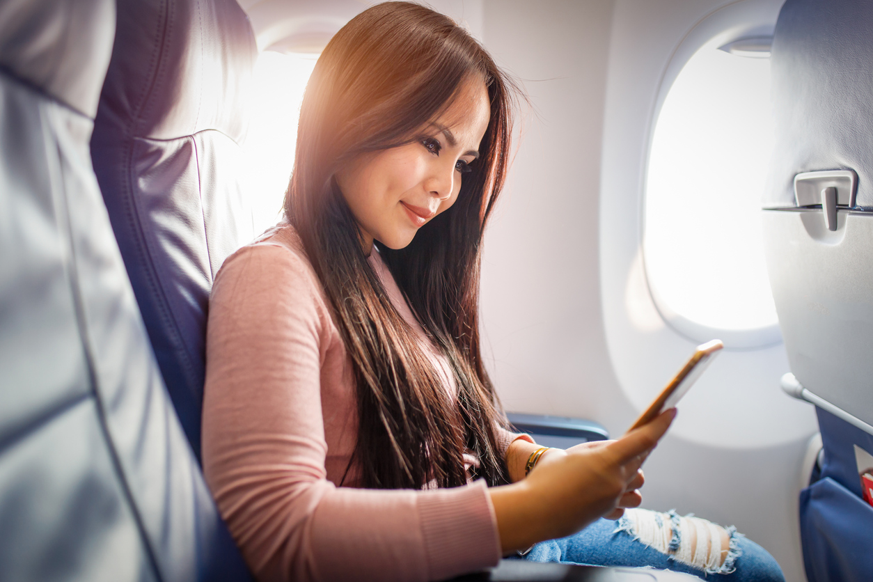 Passing Time Long-Haul Flight with In-flight Entertainment| AdonisOne